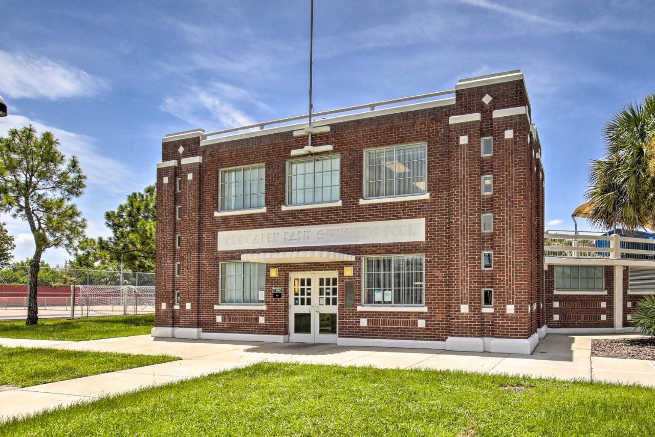 Updated Ybor City House With Fenced Yard Tampa Exterior photo